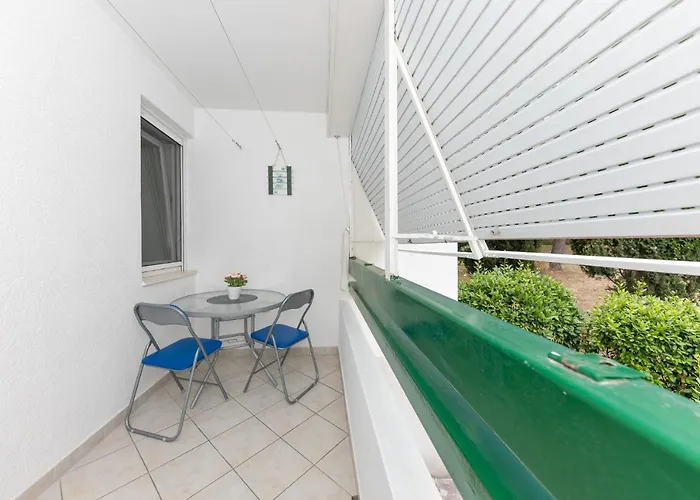 For 2, Balcony, Wi-fi, Public Parking, Private Entrance Apartment *