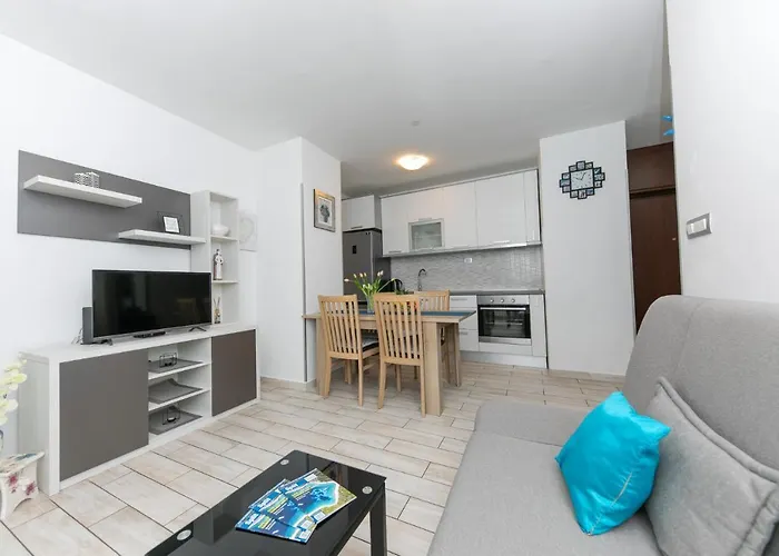 For 2, Balcony, Wi-fi, Public Parking, Private Entrance Apartment Split